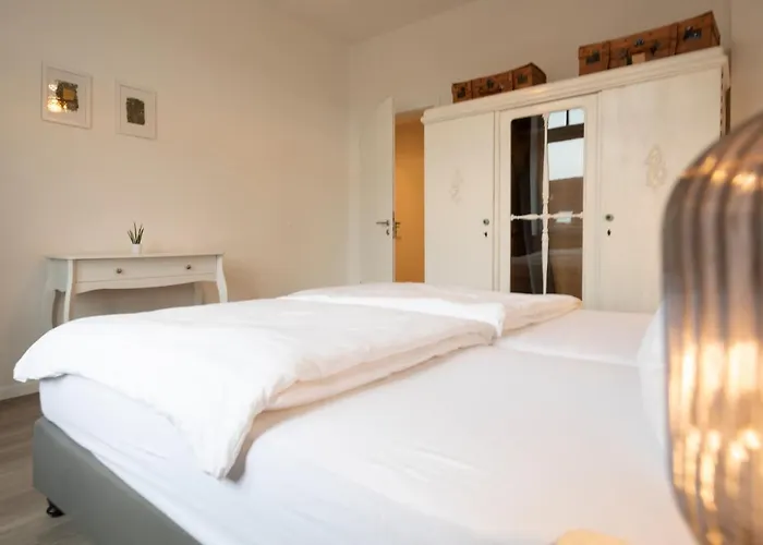 Jaybnb - Apartment Direkt Am Hafen Mit Terrasse Und Uhd Tv